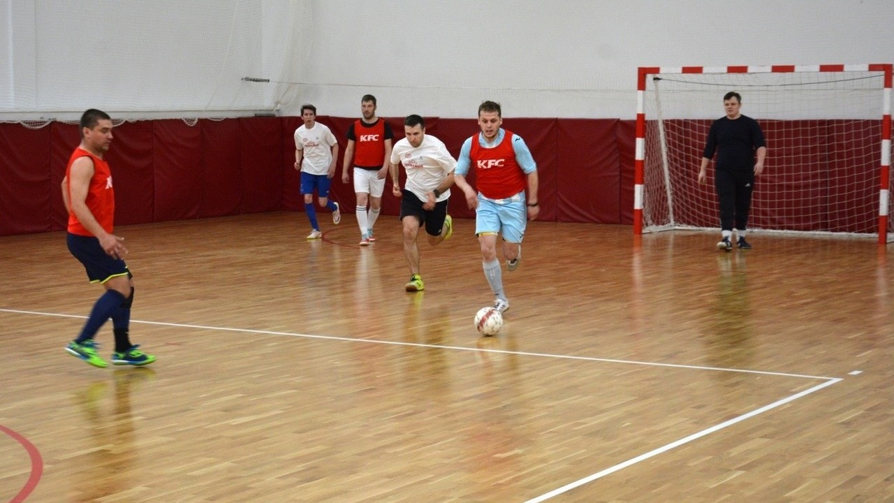 Шестой на воротах: на втором этапе Предпринимательской спартакиады уфимские бизнесмены сыграли в мини-футбол